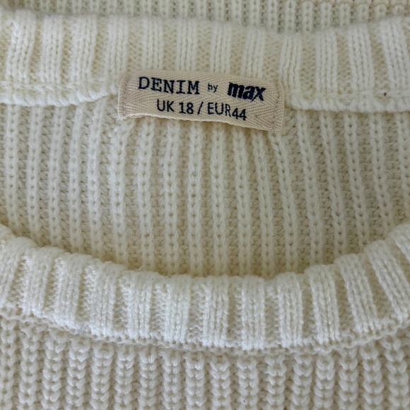 Large Floral Embroidered Sweater Round Neck Pullover Cream Cozy Fall Cottagecore - Picture 4 of 6